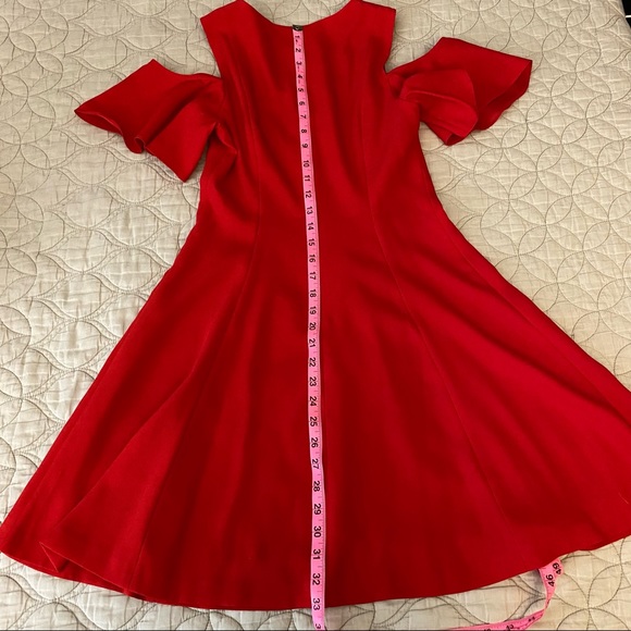 Club Monaco | Pernille Cold Shoulder Dress — Red | Size 0 - Picture 12 of 12